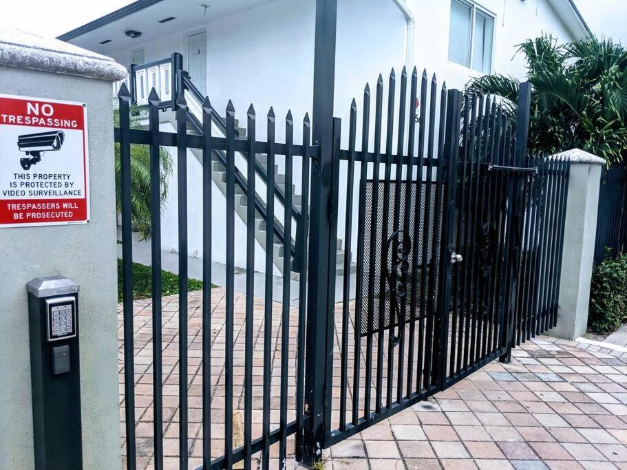 A1 - Endless Summer Vacation Rentals - Affordable Luxury Near Downtown Fort Lauderdale Exterior foto